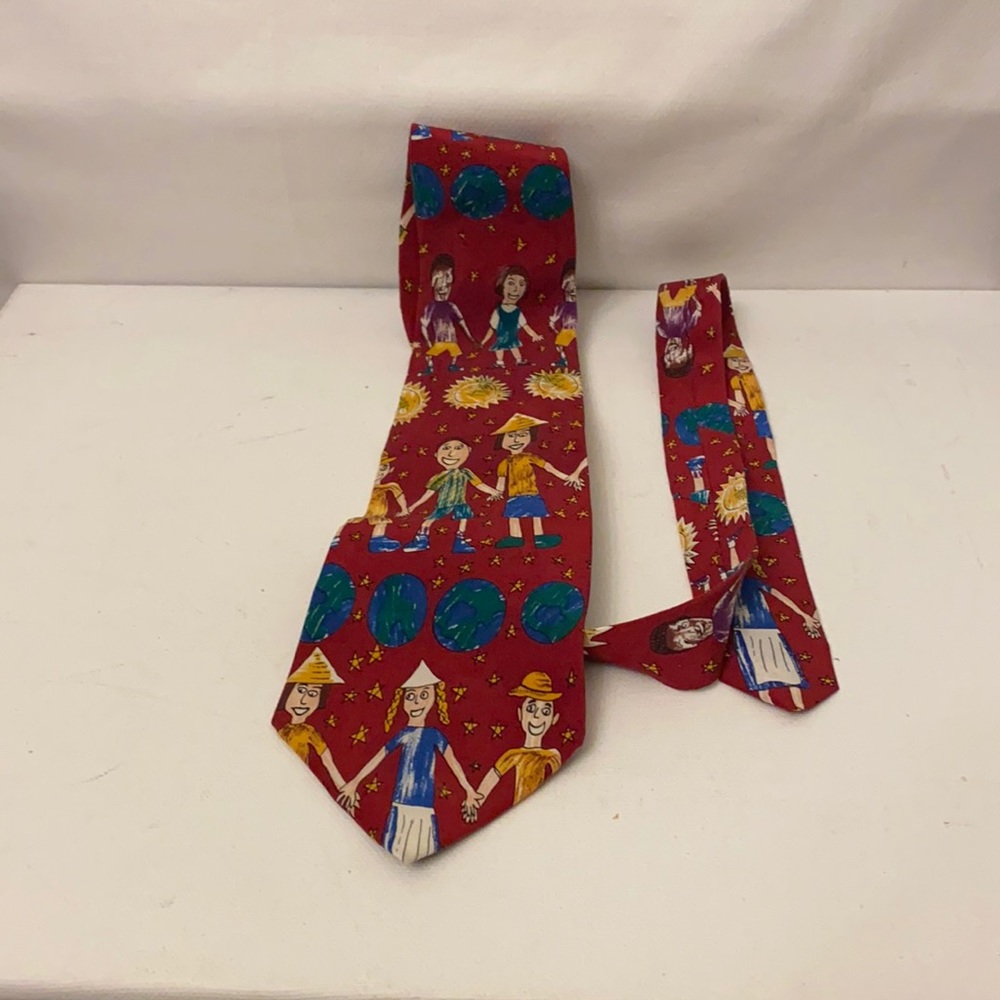 Save The Children Men’s Necktie Red USA.